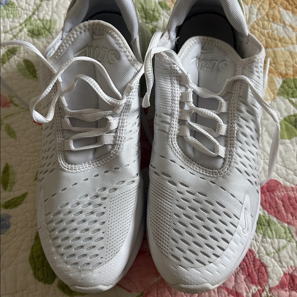 Nike Women's White Mesh Air-Cushioned Sneakers